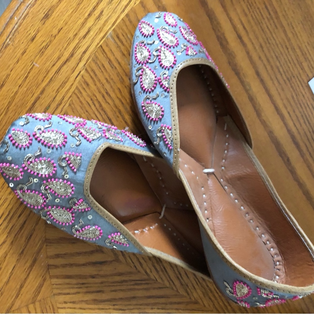 Ballet flats